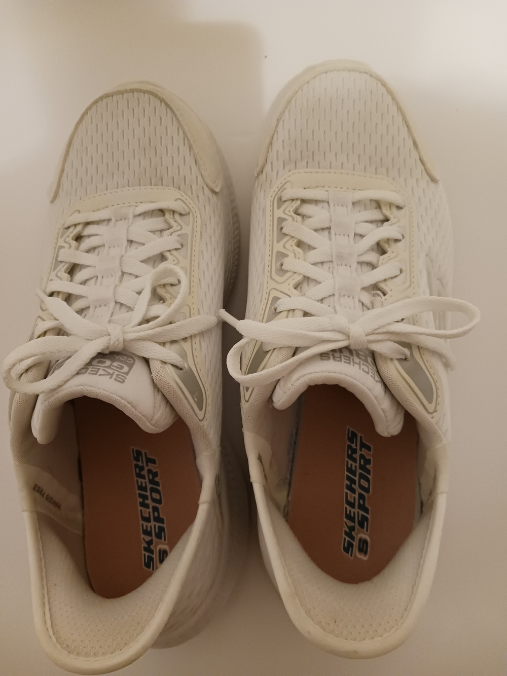 Skechers Slip-Ins GoRun White Women's Athletic Lace-Up Sneakers - Picture 6 of 10